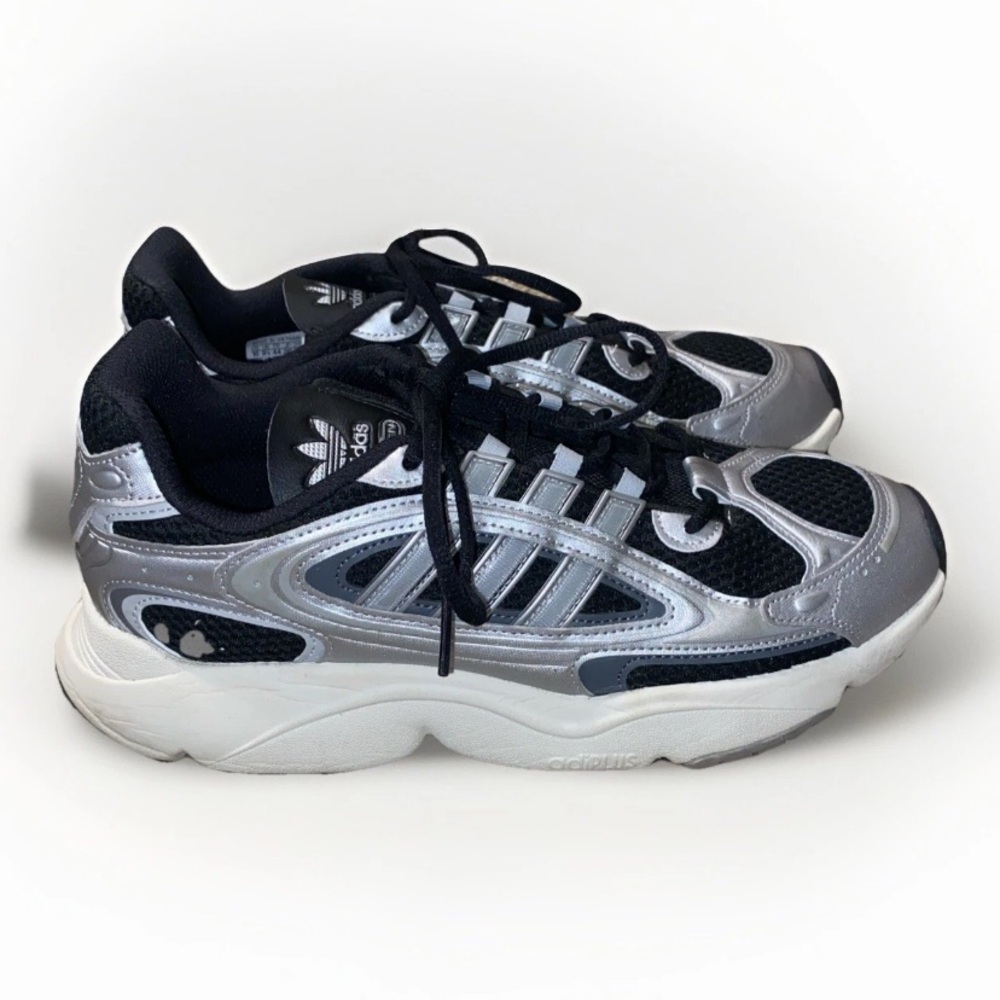 Ozmillen Adidas Shoes Men’s Size 10